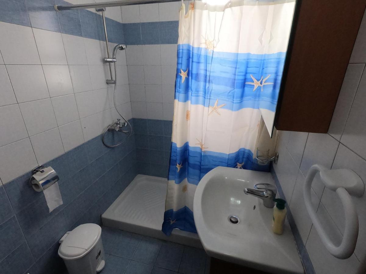 Amelia Two Bedroom Apartment - 201 Paphos Exterior photo